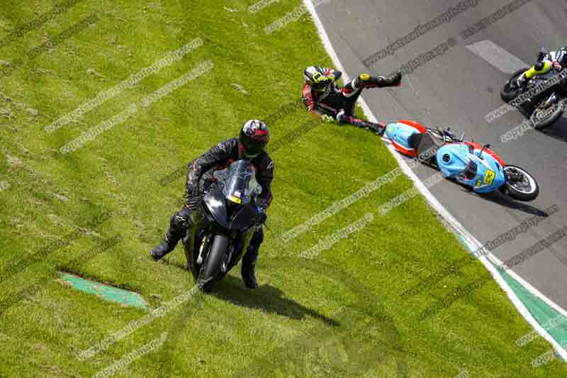 cadwell no limits trackday;cadwell park;cadwell park photographs;cadwell trackday photographs;enduro digital images;event digital images;eventdigitalimages;no limits trackdays;peter wileman photography;racing digital images;trackday digital images;trackday photos